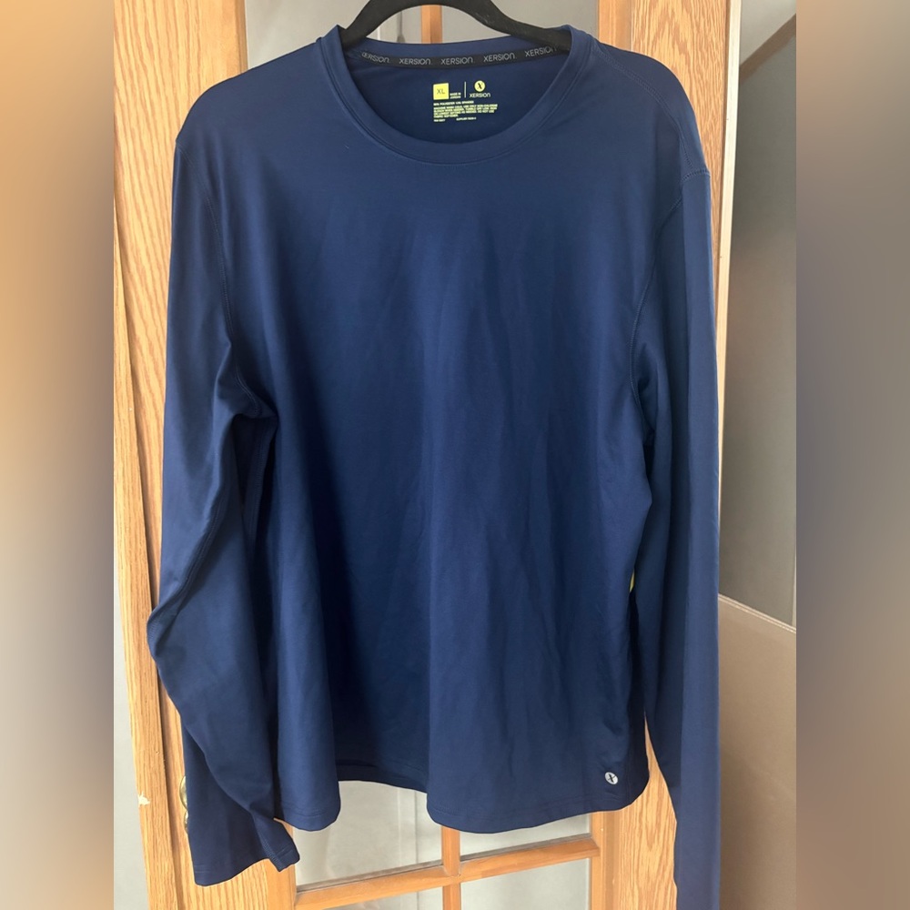Men’s performance long sleeve